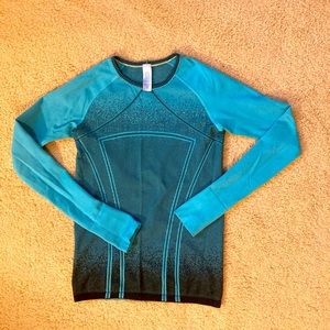 Lululemon | Ivivva Fly Tech Long Sleeve in Blue | Size 12 Girls or 00 Womens